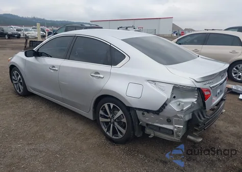 2016 Nissan Altima 2.5 Sr из США, поврежденный, VIN 1N4AL3APXGC171782